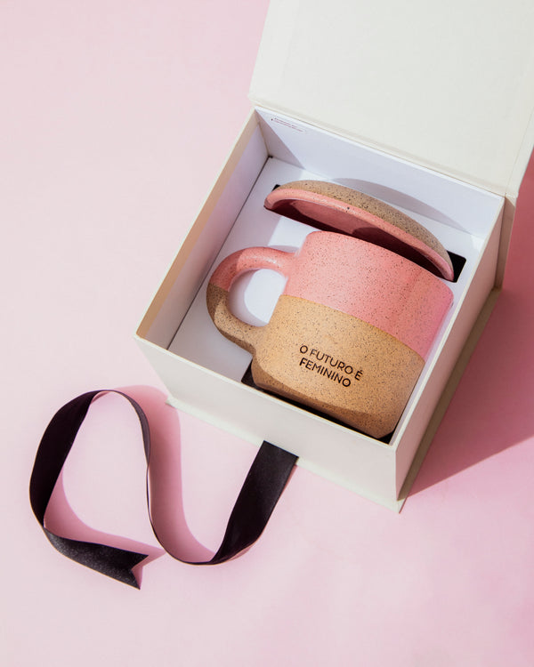 Caneca serena 300ml personalizado (escolha a escrita) + Porta copo + Caixa exclusiva - prazo de produção: até 4 semanas.