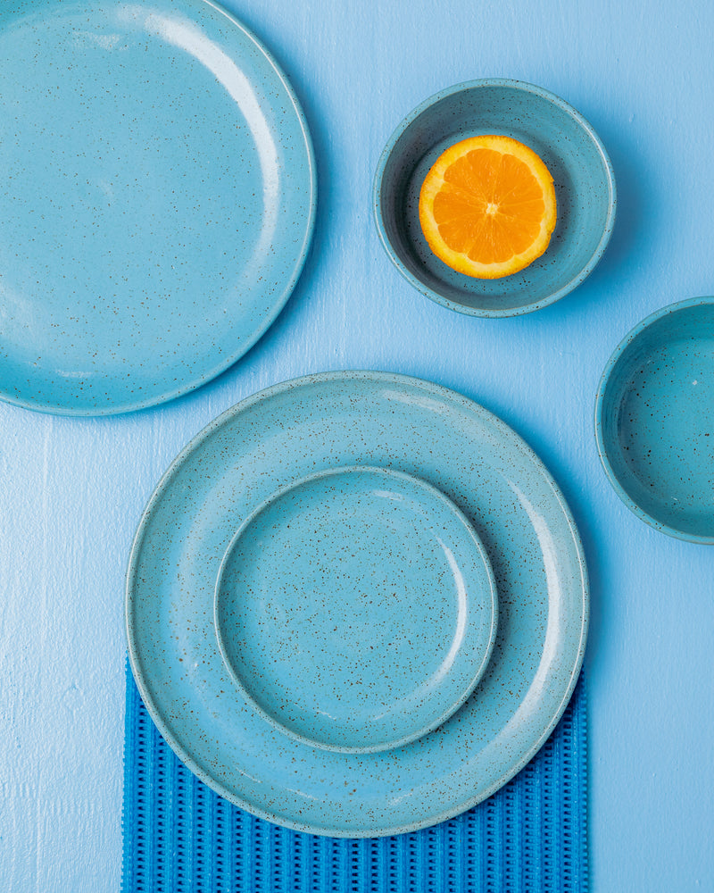 Prato de jantar de cerâmica azul Lavanda